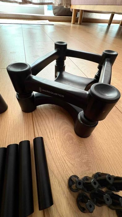 Trepied de masă pentru boxe / monitoare - IsoAcoustics ISO-155