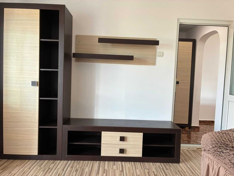 Vand apartament 2 camere decomsndat