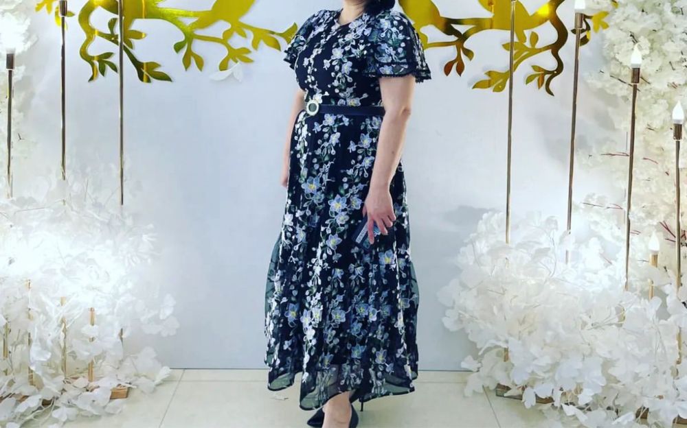 Платье кружевное