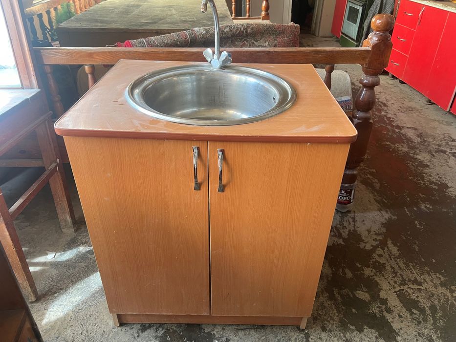 Срочно раквина ойнаси билан сотилади