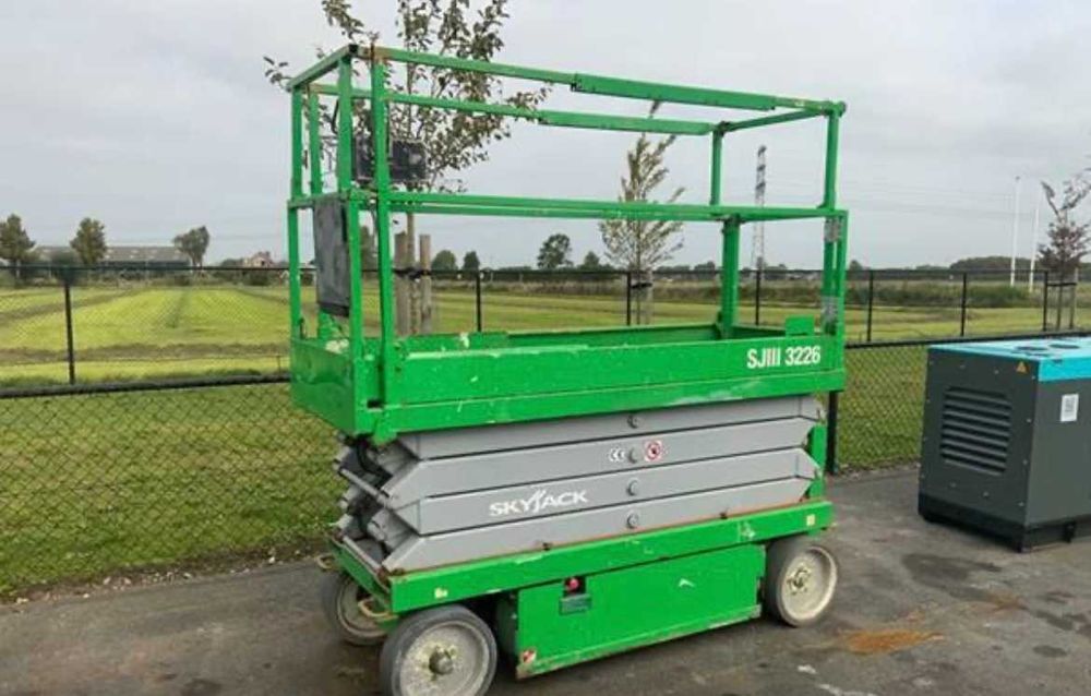 Вишка под наем 17м Телескопична