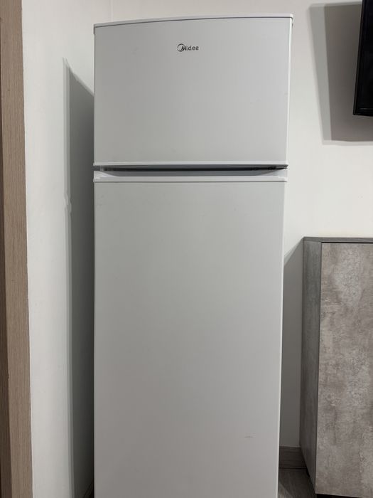 Холодильник , холодиник , морозильник