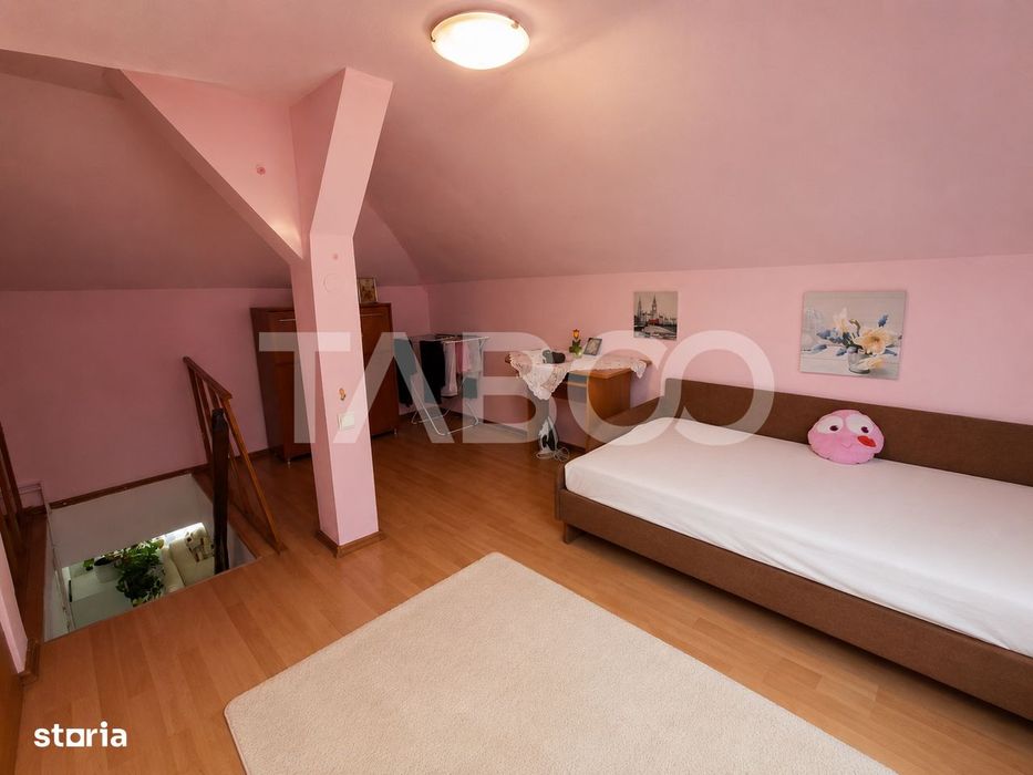 Apartament cu 3 camere de vanzare - mansarda Vasile Aaron - intabulata