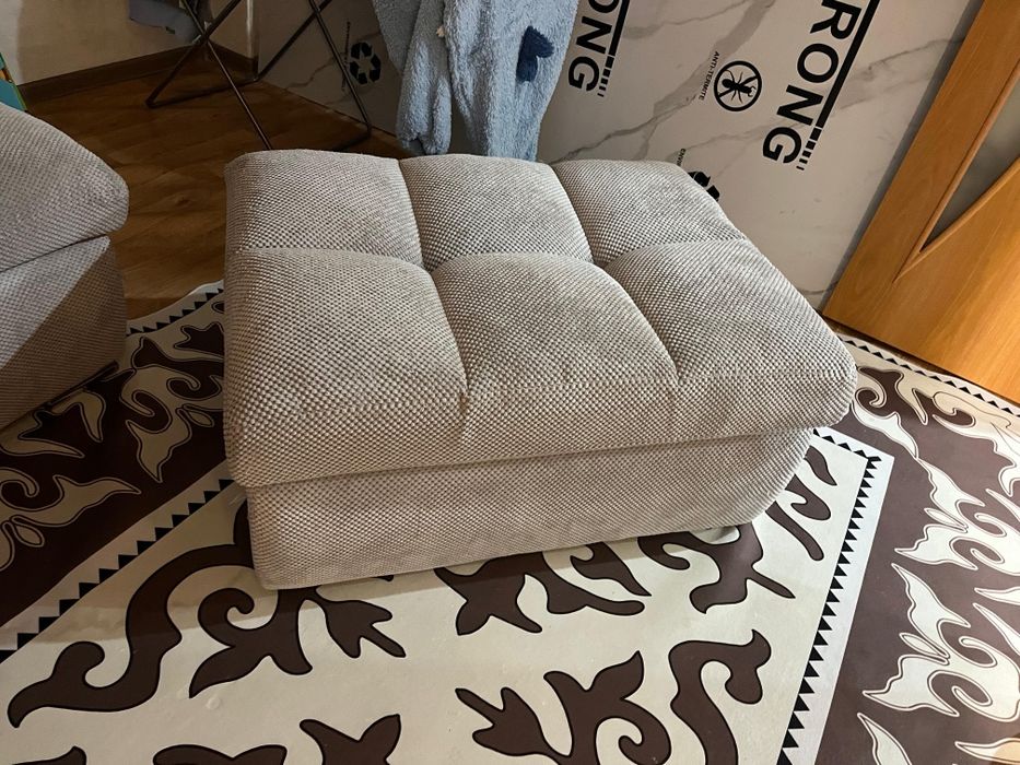 Продам мягкий пуфик