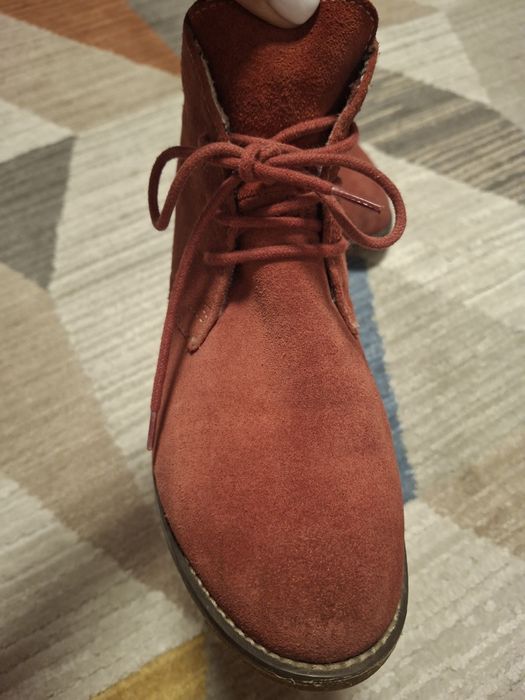 Продам женские ботинки 39 р.