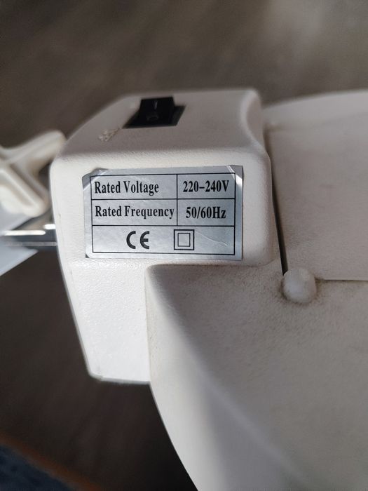 Лампа с креплением к столу