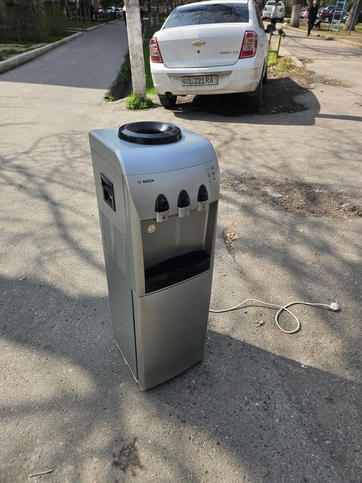 Продаётся куллер BOSH  рабочий