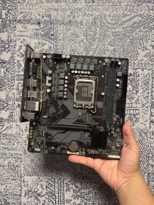 Gigabyte B760M H D4 Yengide sastyanasi
