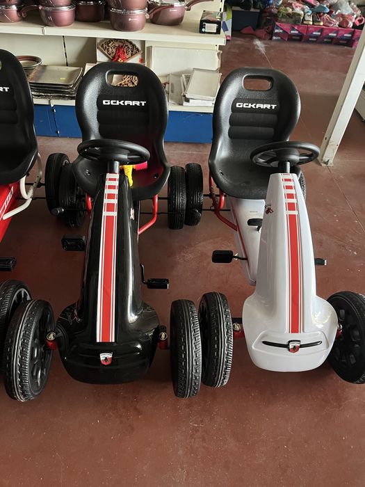 Cart cu pedale pentru copil, Focsani langa Pensiunea Sara