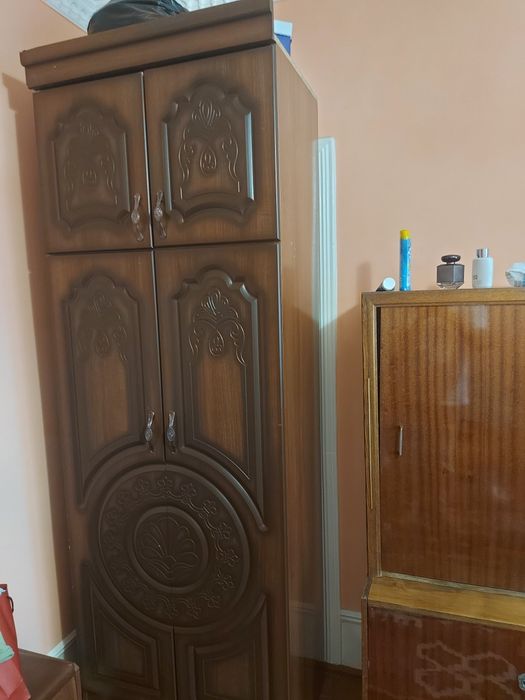 Срочно шфанер и стенка сотилади