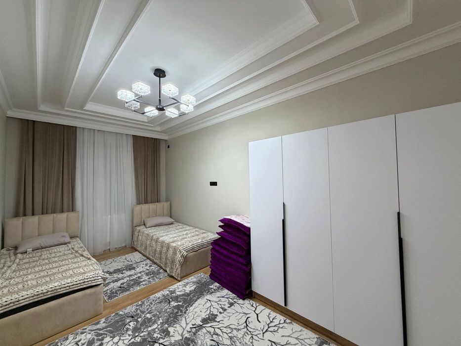 Продаётся трёхкомнатная в ЖК Машхади Резиденц ( Риезий )