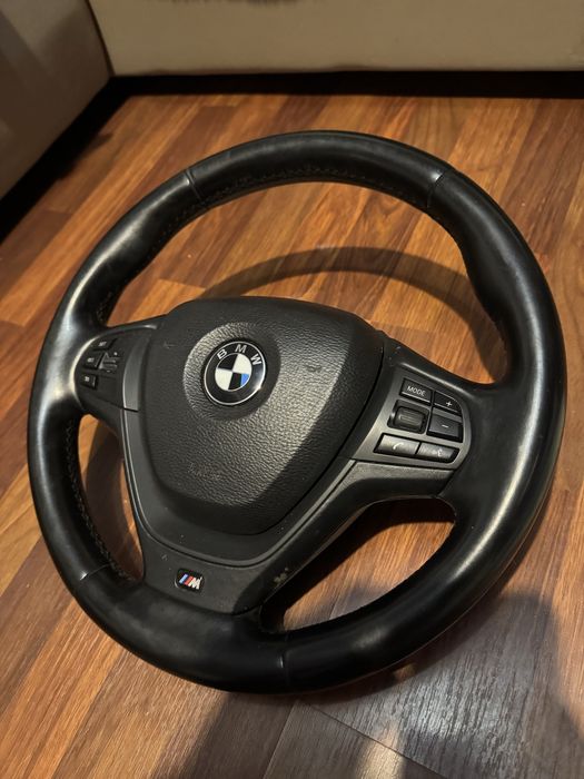 Volan BMW M X3/X4 cu comenzi de pachet m LCI