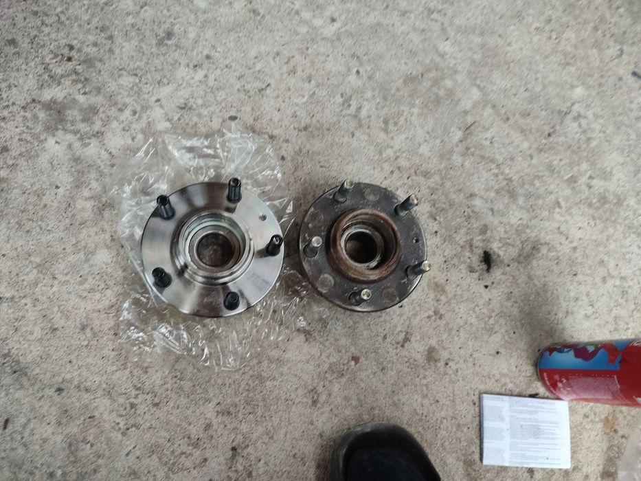 Vând Hyundai cupe 2002