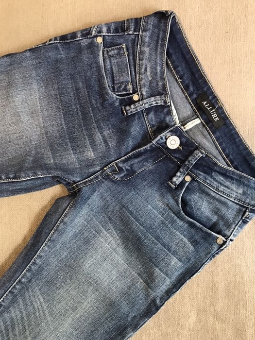 Джинсы новые