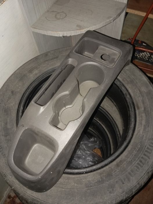 Подлокотник от Шевроле Кобальт