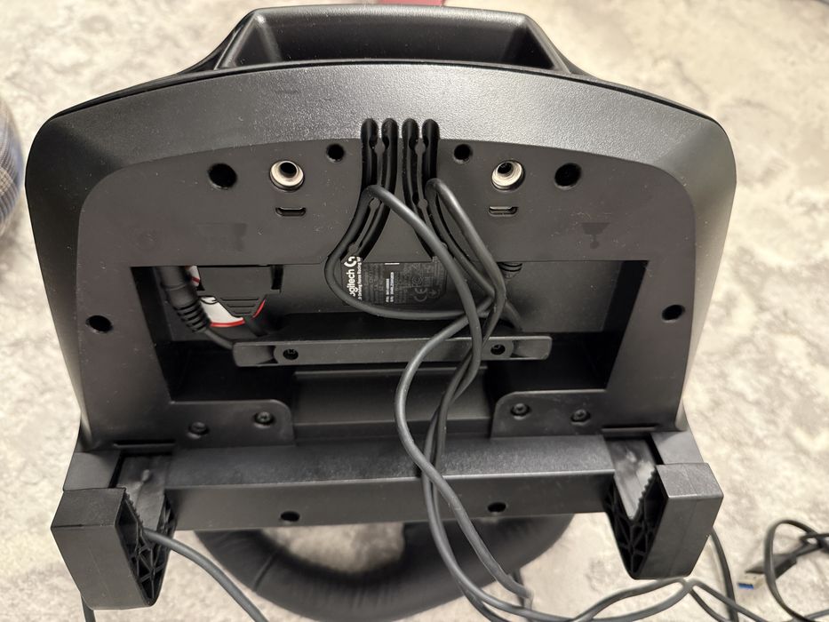 Vand volan si pedale Logitech G29