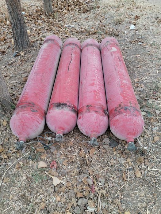 Metan gaz balon sotiladi. Soni 4 dona avtobusdan yechilgan