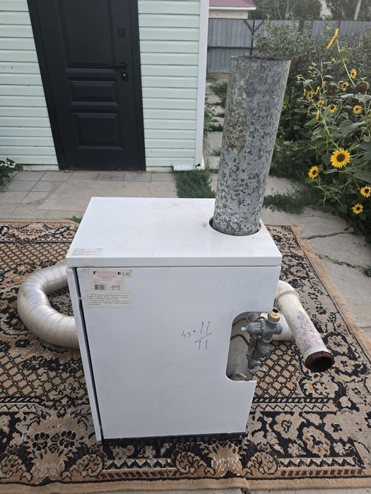 Продам котёл напольный