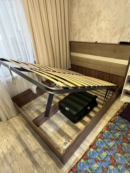 Отдам даром кровать