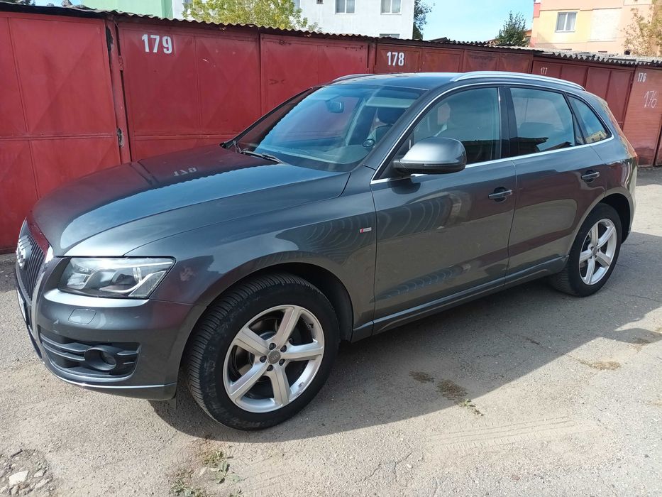 Audi Q5 S line Quattro 2.0 TDI S-Tronic