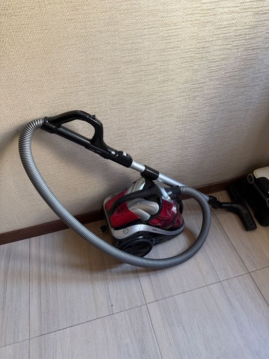 Продам пылесос рабочий