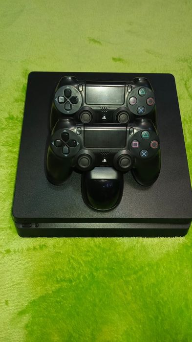 Sony PlayStation 4