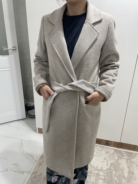 Шуба сатылады. Пальто подарок.