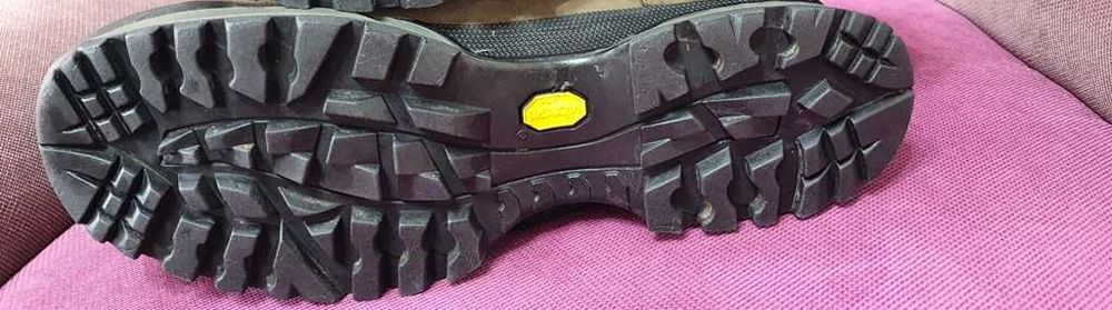 Ghete trekking vanatoare de la HANWAG Tatra 2 marimea 48,5