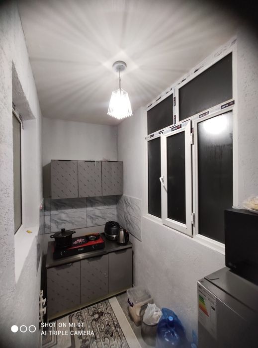 Shaxari yaxshi joydan kvartira sotiladi telepashni yonidan