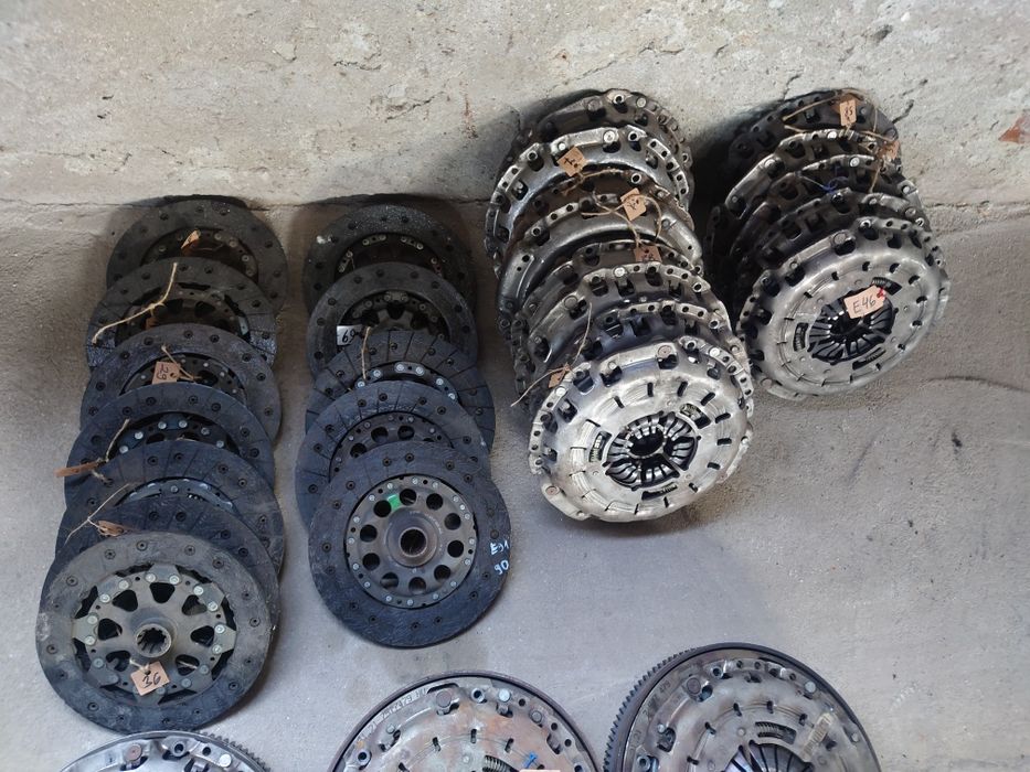 Съединител Маховик Притискател BMW БМВ  ф10 ф11 ф20 Е87 Е90 х1 х3 **