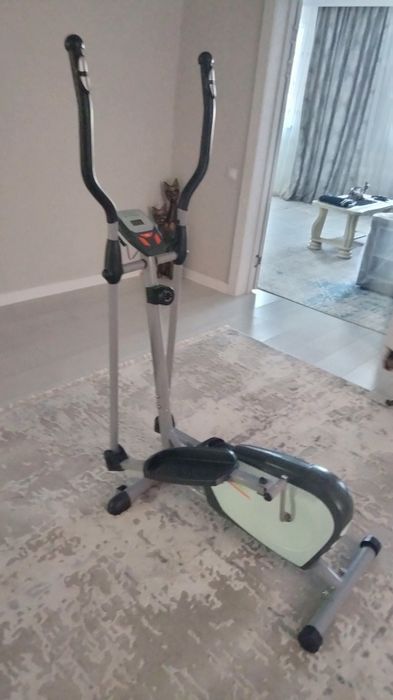 Продам тренажёр эллиптический нв-8166ЕL