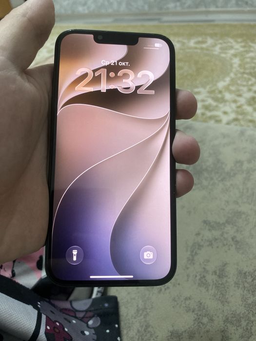 Продам iphone 13 на 128gb