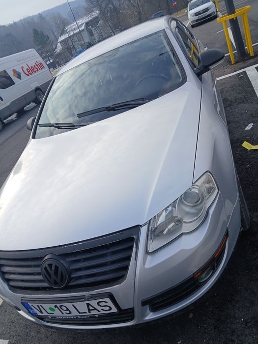 Vând passat b6 1.6 fsi