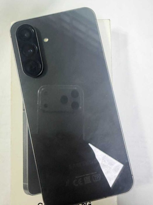 Смартфон Samsung Galaxy A56 128gb (город Шу) номер лота 12727
