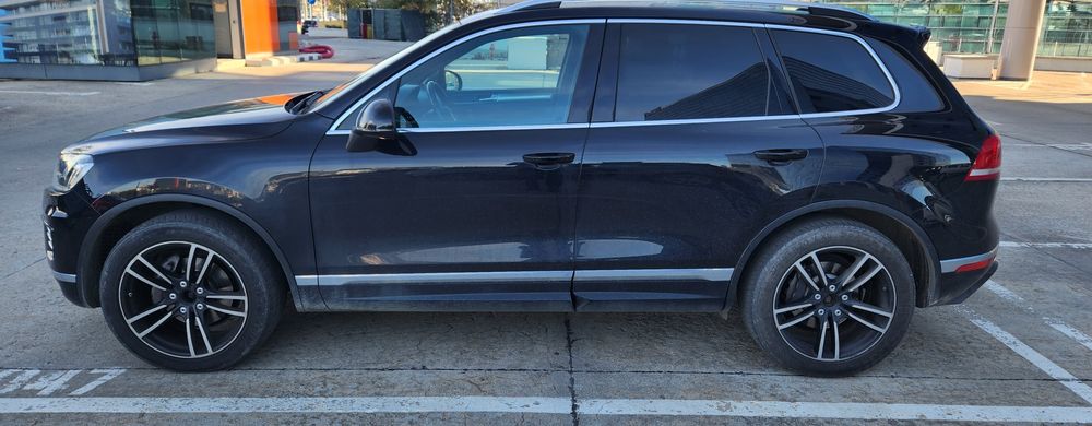 Auto Volkwagwn  Touareg