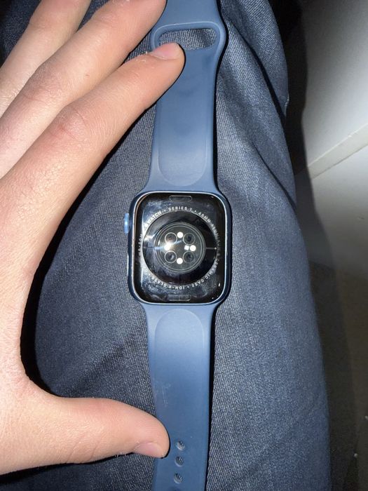 Продам Apple watch 7 series 45mm