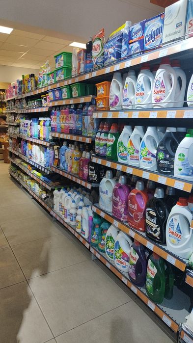 Rafturi metalice ieftine pentru magazine supermarket