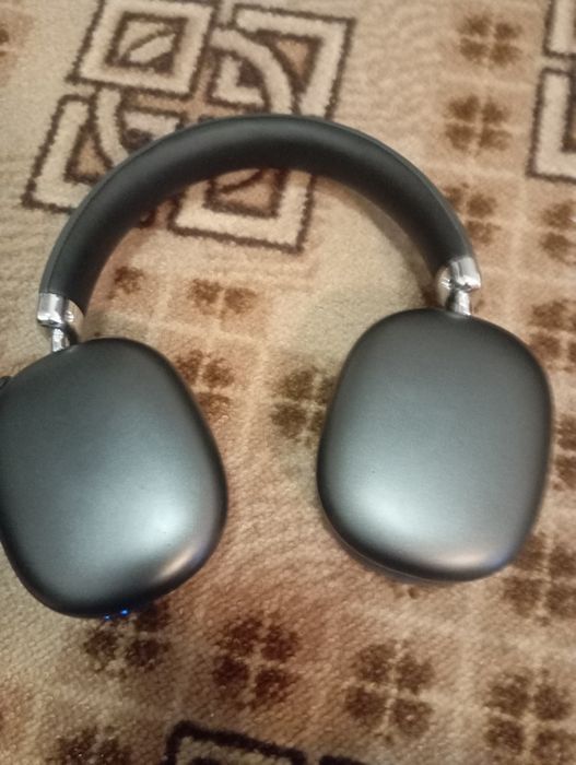 Науошник с микрофоном