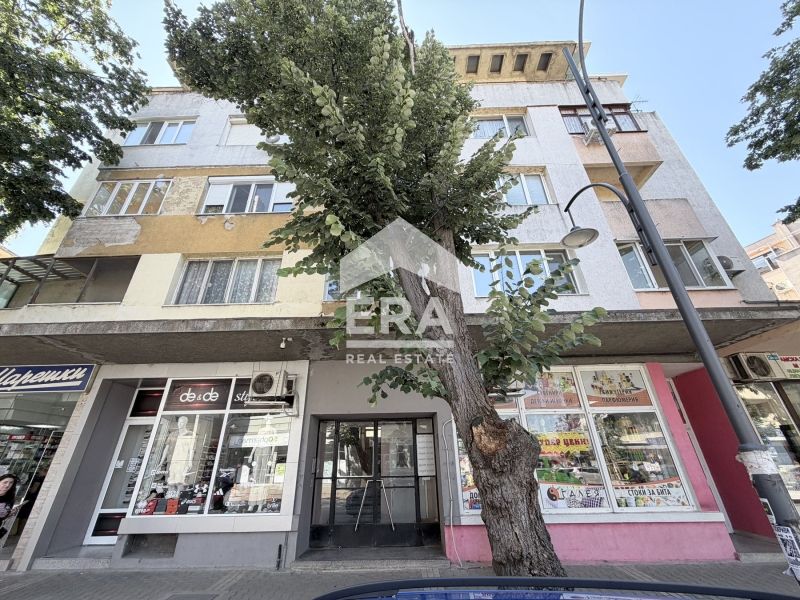 ЕКСКЛУЗВИНО! ЕРА Дръстър предлага за продажба двустаен тухлен апартаме