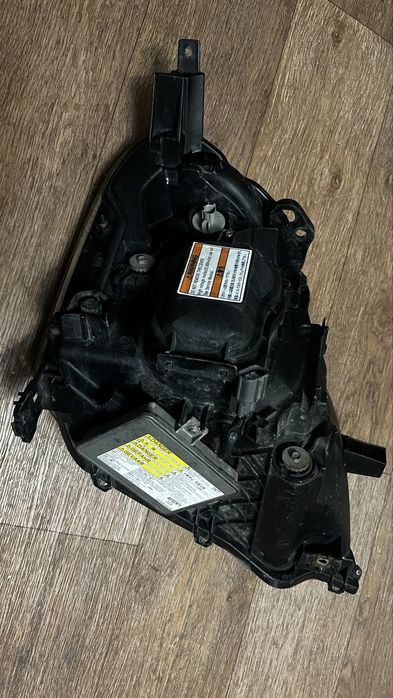 Фара левая Хонда Стрим