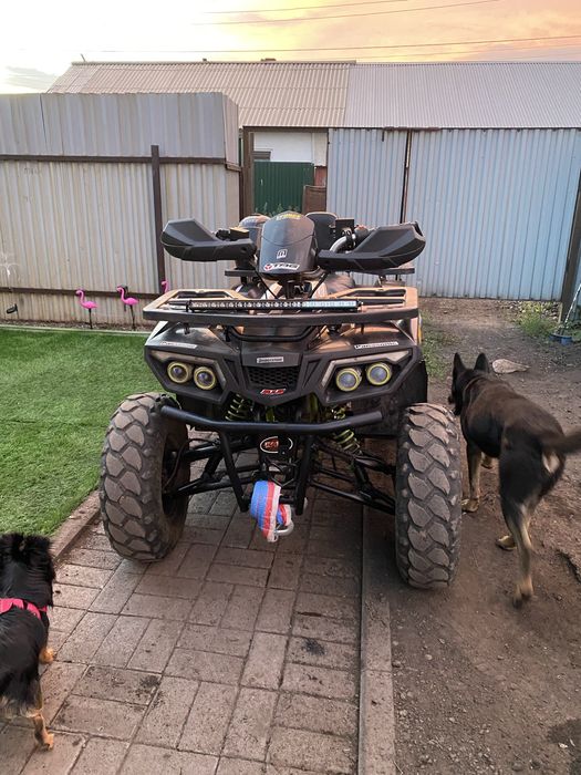 Продам кваддроцкл 200куб мотоленд