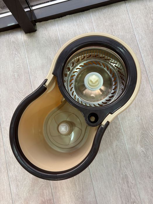 Швабра с ведром центрифуга