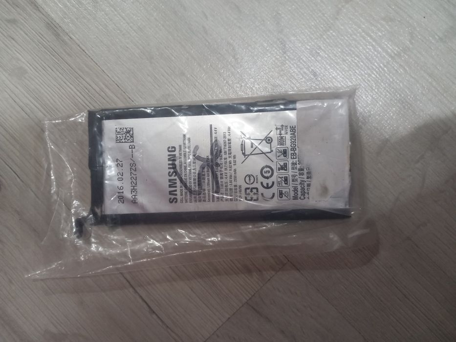Baterii noi samsung galaxy s6