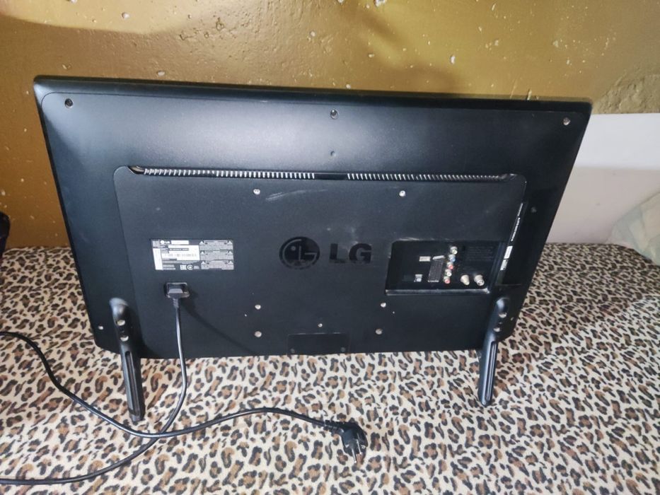 Продам телевизор LG рабочий