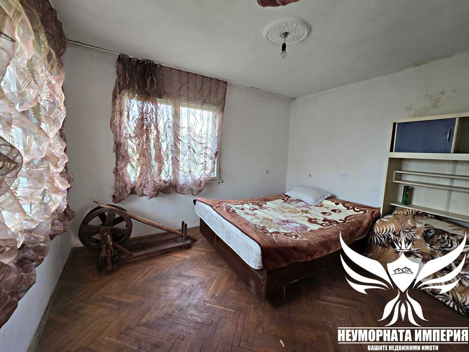 Продава се Къща в Асеновград - 210 кв.м за 323 €/кв.м - Снимка #8