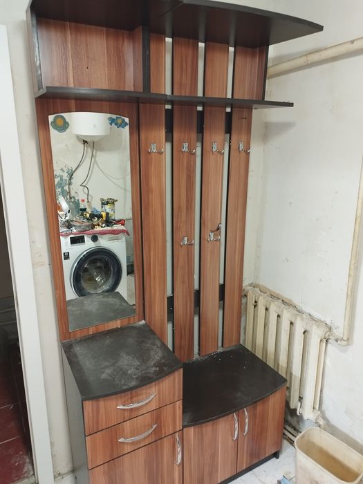 Продам  прихожую