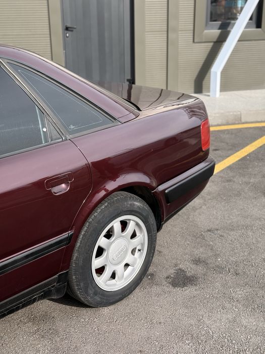 Audi c4 год 1992