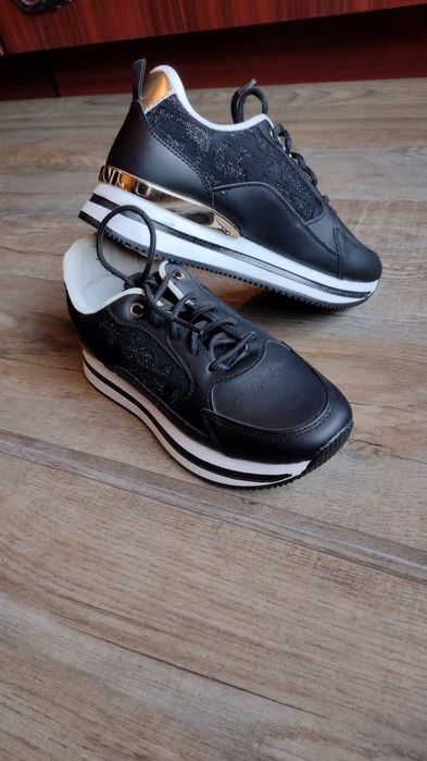 Нови Кожени обувки, Паоло Ботичели