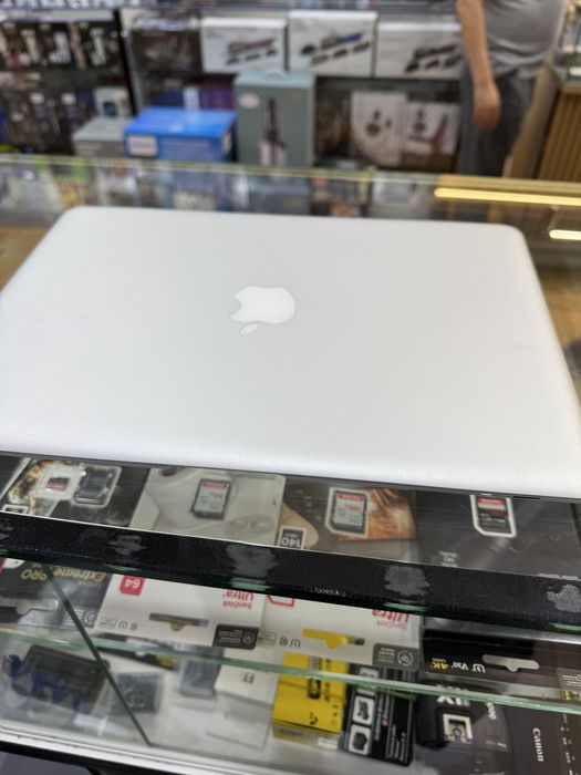 Продается MacBook Air 13