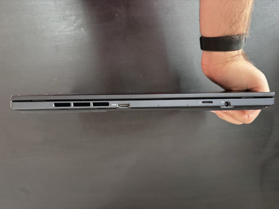 Asus Zenbook PRO 14 duo, Intel i7-12th gen, 16GB RAM UX8402ZA